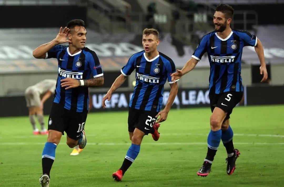 门拥有一大 门拥有一大