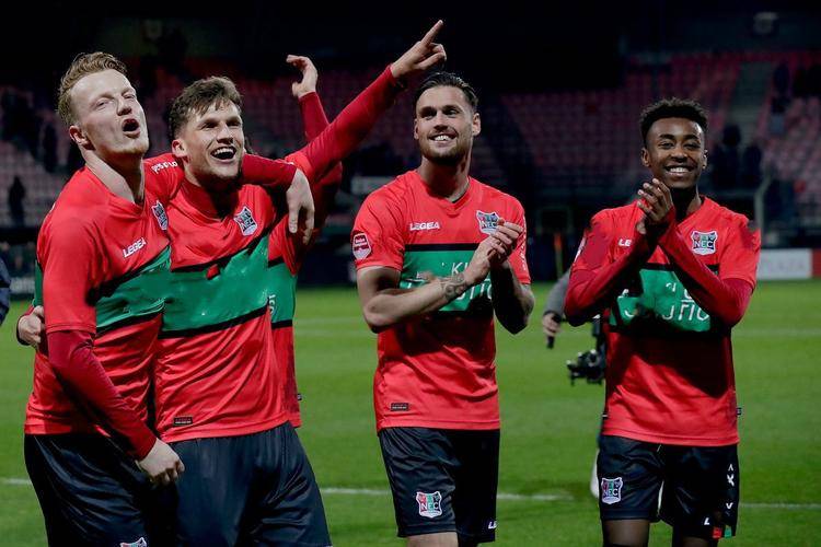 能有效遏制 能有效遏制