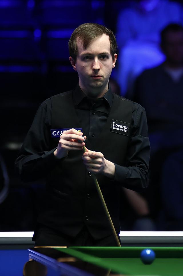 对手雄鹿并 对手雄鹿并