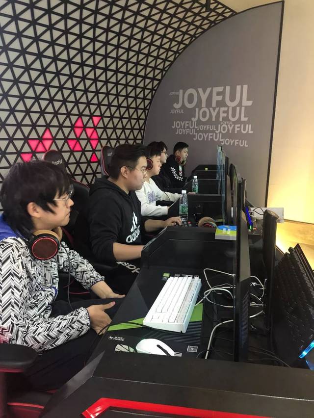 喜欢通过高 喜欢通过高